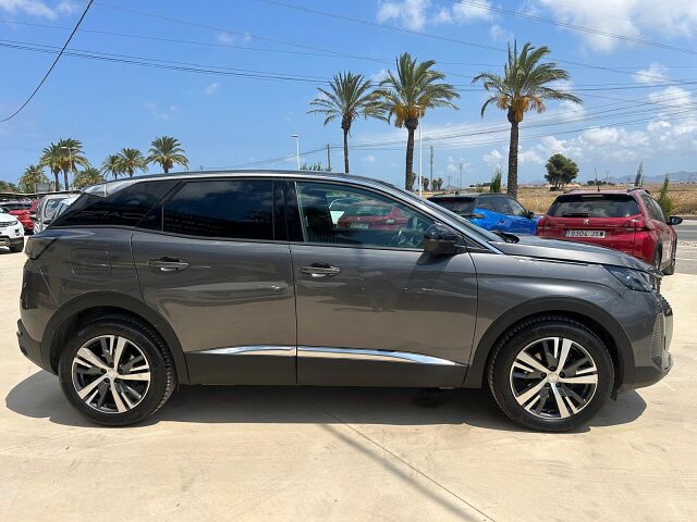 PEUGEOT 3008 ALLURE 1.5 HDI AUTO SPANISH LHD IN SPAIN 84000 MILES STUNNING 2022